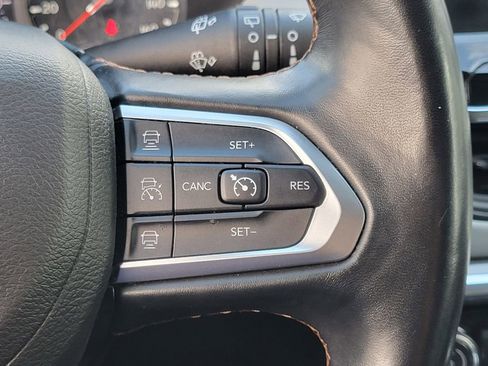 Used 2022 Jeep Compass Limited w/ Sun and Sound Group AWD/4WD image 6