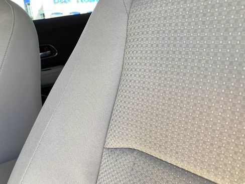 Used 2022 Honda HR-V EX image 34