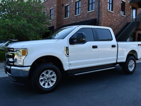 Used 2022 Ford F250 XL w/ STX Appearance Package AWD/4WD image 2