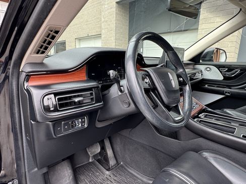 Used 2021 Lincoln Aviator Reserve w/ Equipment Group 208A AWD/4WD image 17