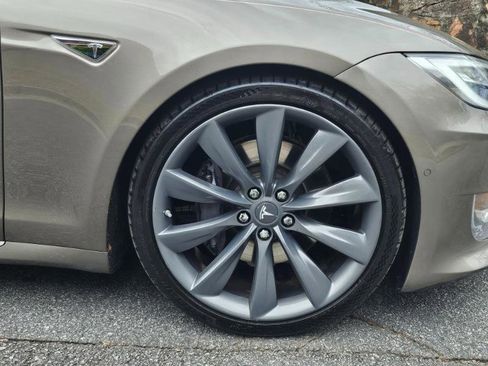Used 2016 Tesla Model S 90D image 13