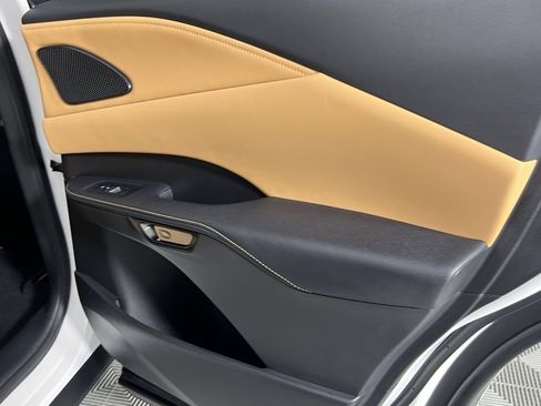 Used 2024 Lexus RX 350 Premium image 32