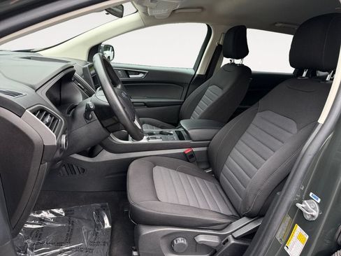 Used 2024 Ford Edge SE w/ Black Appearance Package AWD/4WD image 6