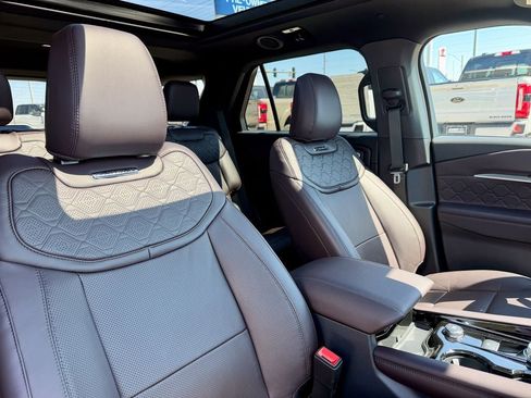 New 2026 Ford Explorer Platinum image 23