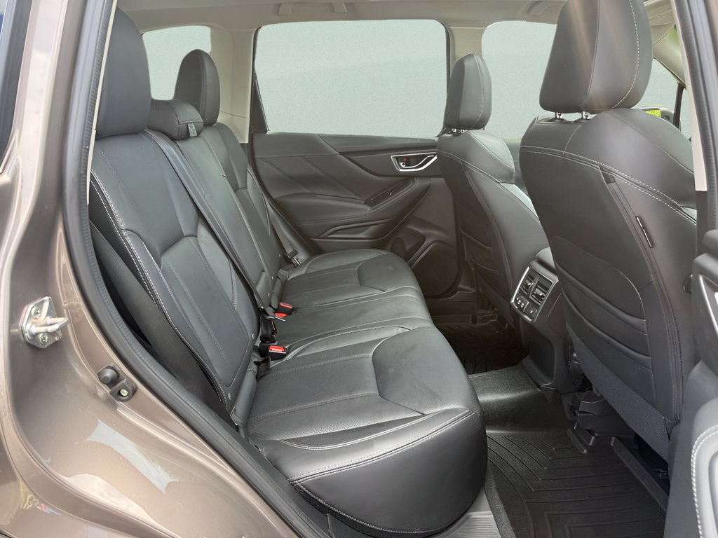 Used 2023 Subaru Forester Touring AWD/4WD image 12