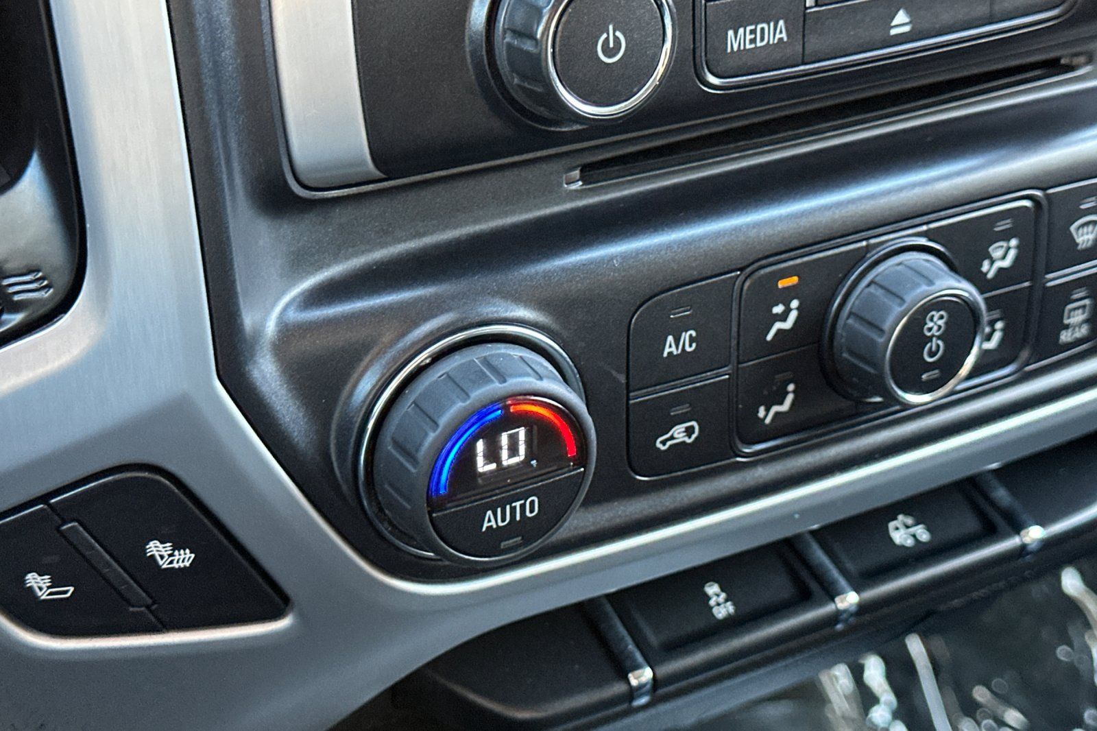 Used 2014 GMC Sierra 1500 SLE w/ Texas SLE Value Package RWD image 28