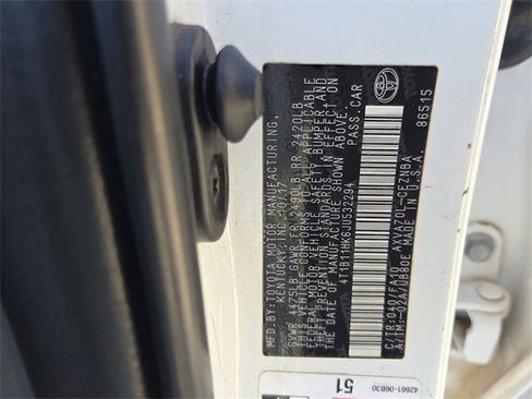 Used 2018 Toyota Camry LE w/ Moonroof Package image 6