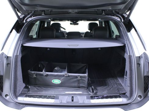 New 2026 Land Rover Range Rover Sport Dynamic SE AWD/4WD image 9