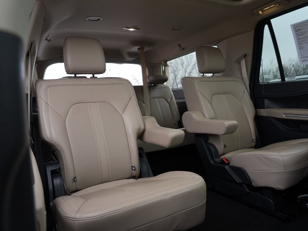 Used 2024 Ford Expedition Max Limited AWD/4WD image 36