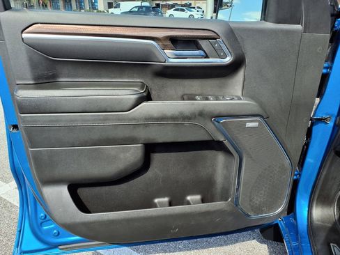 Used 2023 Chevrolet Silverado 1500 RST w/ Convenience Package II AWD/4WD image 22