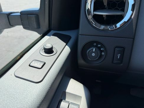Used 2014 Ford F450 XLT w/ XLT Interior Package AWD/4WD image 24