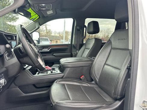 Used 2024 GMC Sierra 3500 Denali image 13