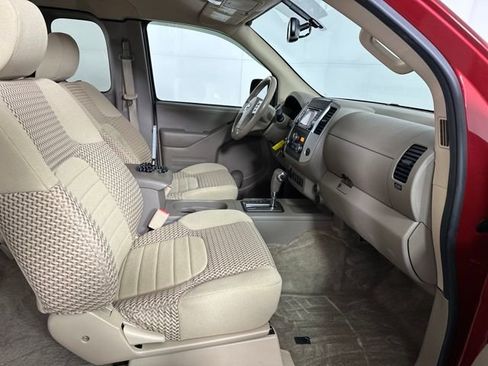 Used 2018 Nissan Frontier SV w/ Value Truck Package image 28