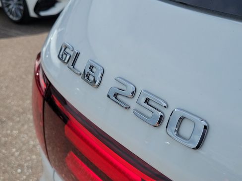 Certified 2026 Mercedes-Benz GLB 250 image 6