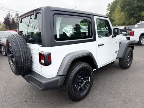 Used 2026 Jeep Wrangler Sport AWD/4WD image 3