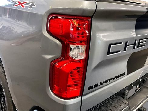 Used 2023 Chevrolet Silverado 1500 Custom w/ Rally Edition AWD/4WD image 26