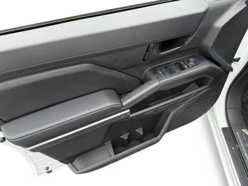 New 2026 Toyota Tacoma SR5 AWD/4WD image 10