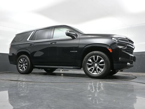 Used 2022 Chevrolet Tahoe LT w/ Luxury Package AWD/4WD image 46