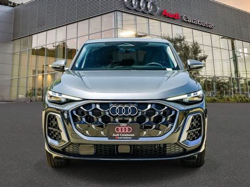 Used 2025 Audi Q5 Premium Plus w/ Premium Plus AWD/4WD image 6