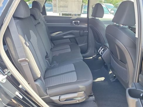 New 2026 Kia Sorento LX FWD image 12