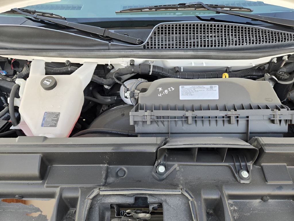 Used 2022 Chevrolet Express 2500 w/ Driver Convenience Package RWD image 30