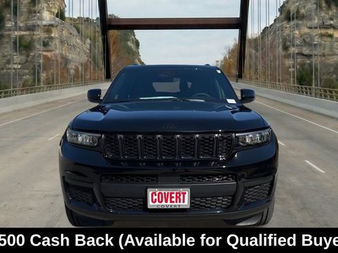 New 2025 Jeep Grand Cherokee L Altitude RWD image 2