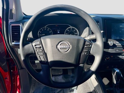 Used 2024 Nissan Frontier SV w/ Technology Package RWD image 11