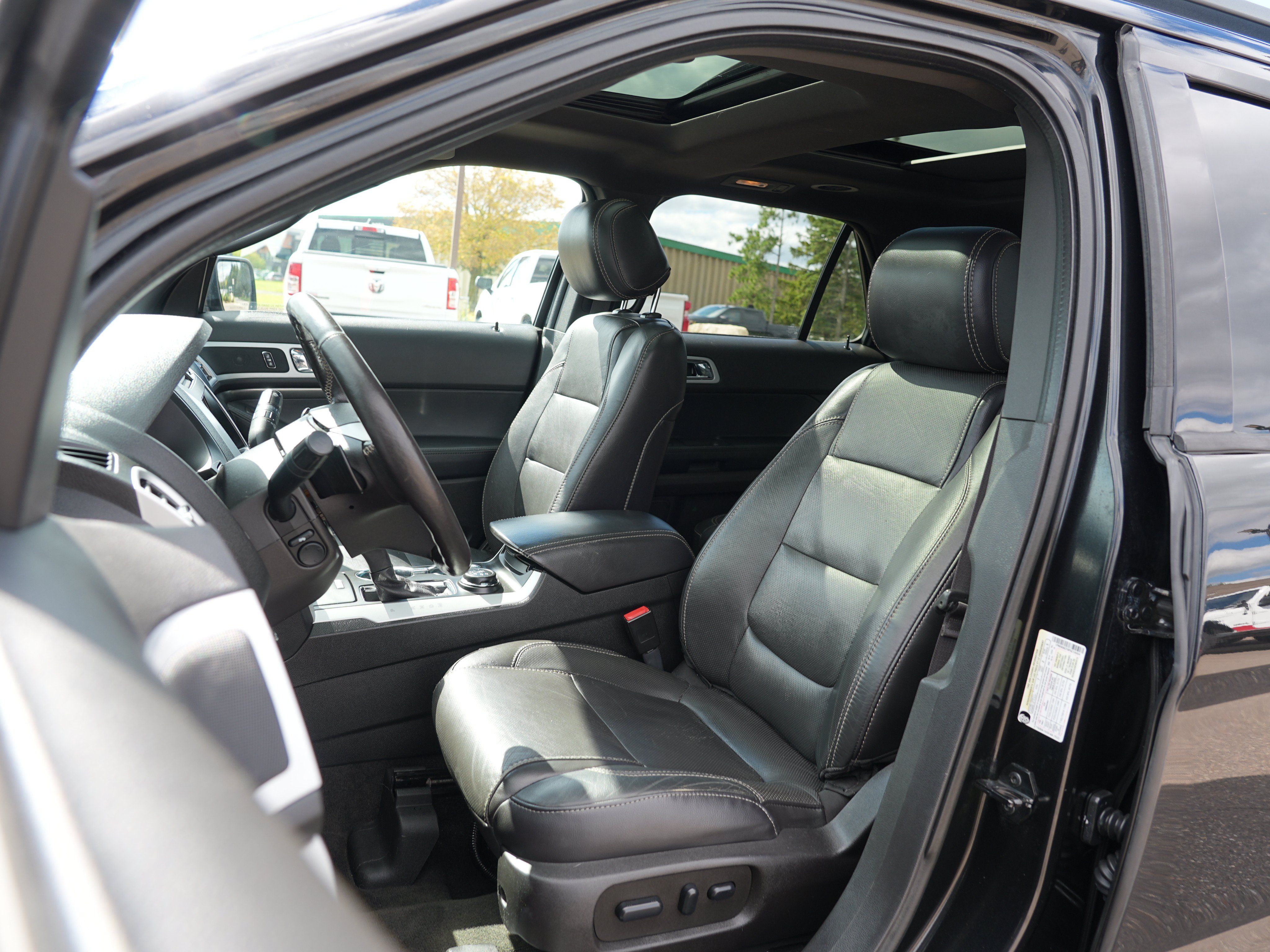 Used 2015 Ford Explorer Sport AWD/4WD image 12