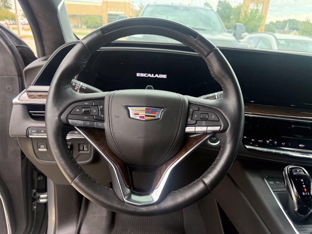 Used 2023 Cadillac Escalade Sport Platinum w/ LPO, ONYX Package AWD/4WD image 21