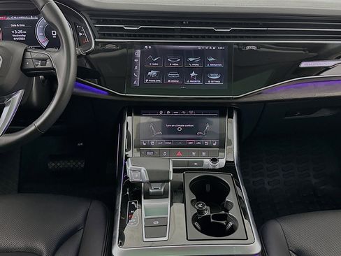 Used 2023 Audi Q7 3.0T Premium Plus AWD/4WD image 11