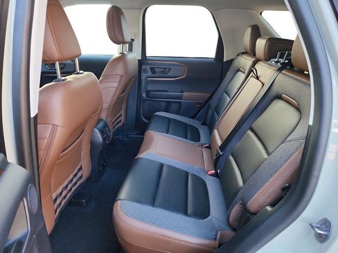 Used 2024 Ford Bronco Sport Outer Banks w/ Tech Package image 21