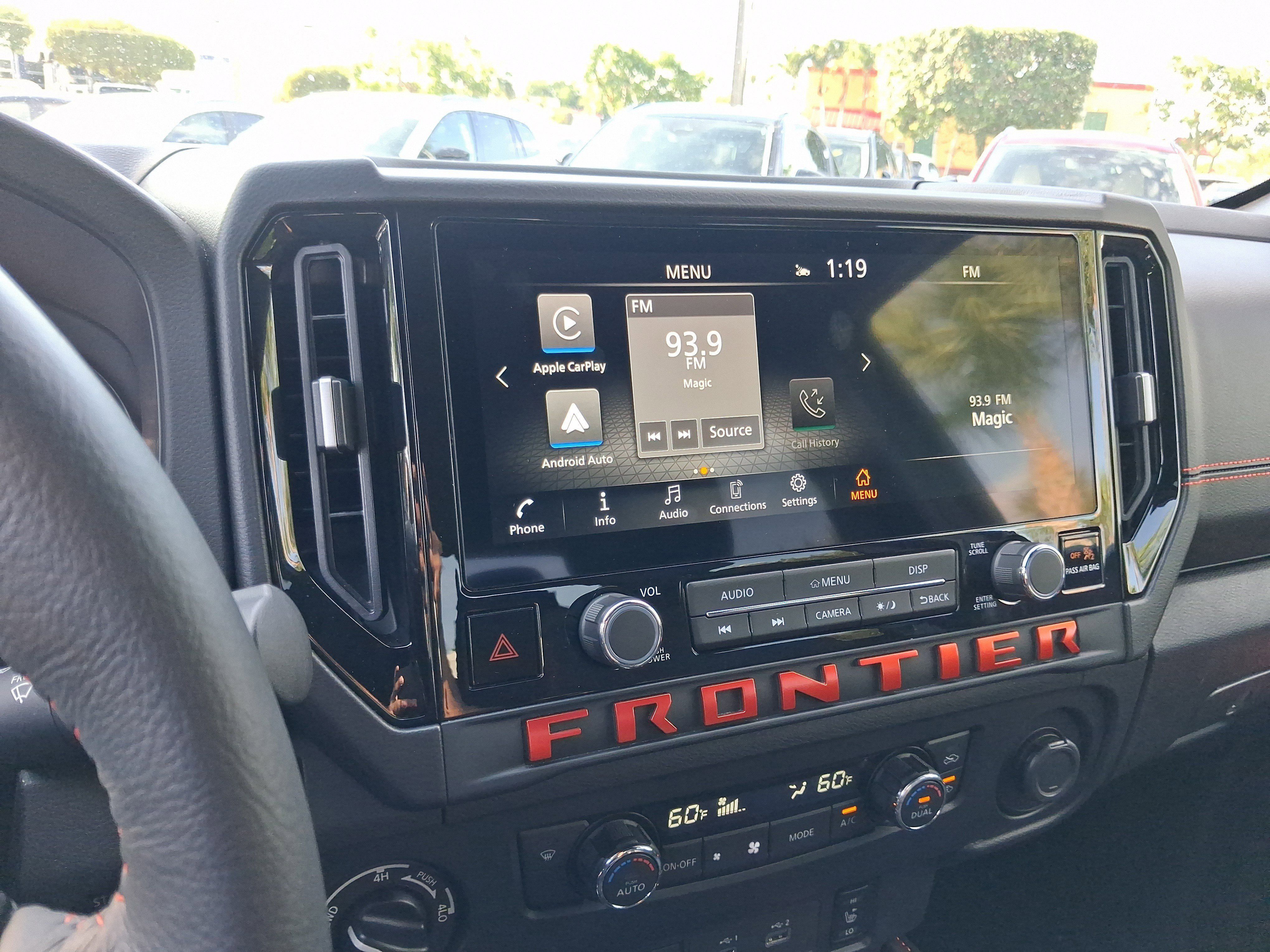 Used 2026 Nissan Frontier PRO-4X AWD/4WD image 14