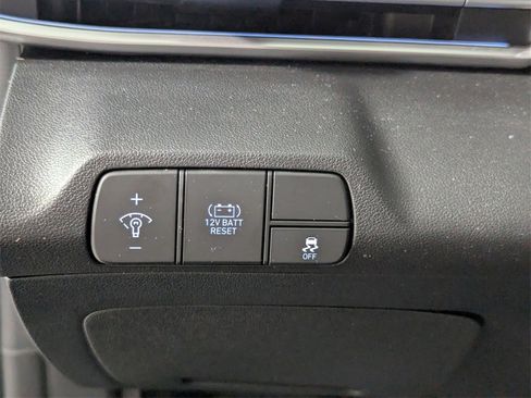 Certified 2024 Hyundai Elantra Blue image 13