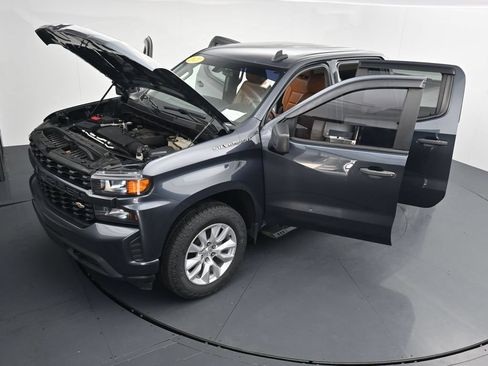 Used 2021 Chevrolet Silverado 1500 Custom AWD/4WD image 38