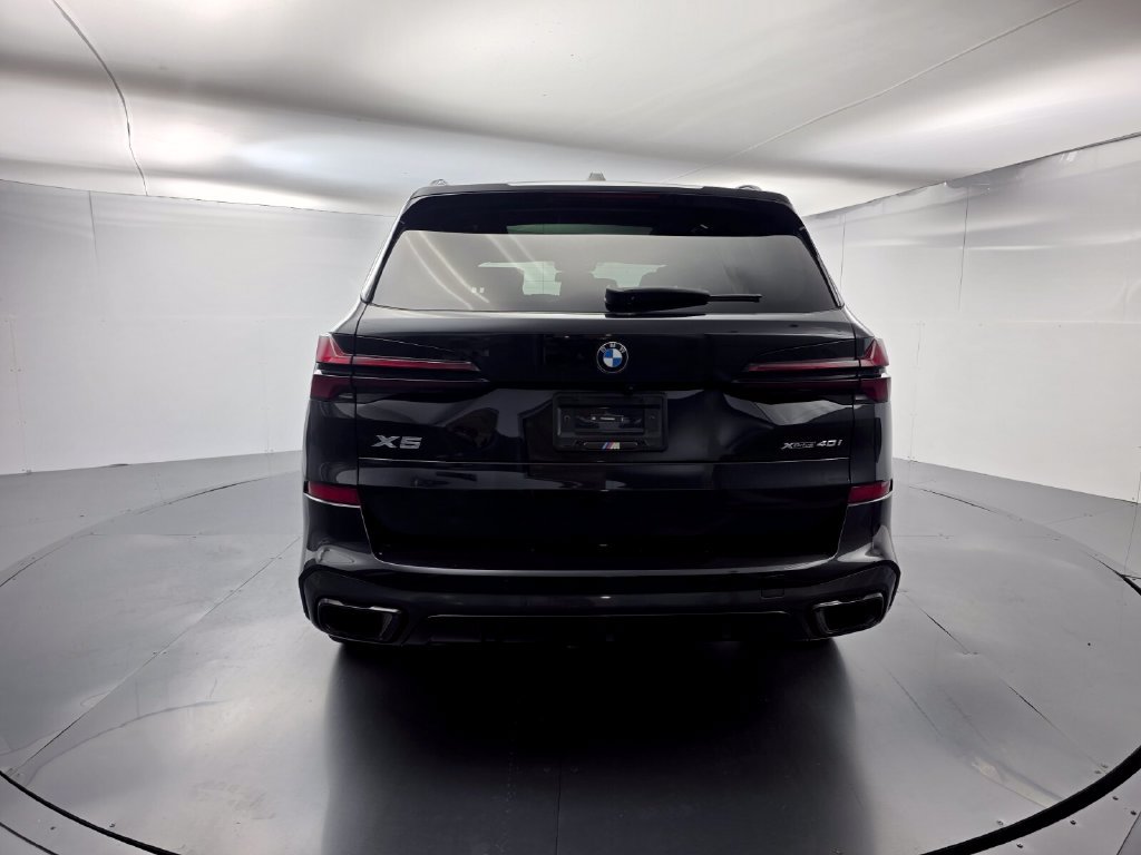Used 2024 BMW X5 xDrive40i w/ M Sport Package AWD/4WD image 5