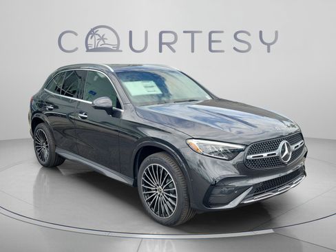 Certified 2026 Mercedes-Benz GLC 300 image 4