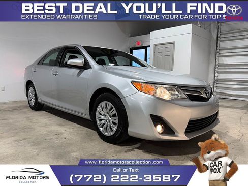 Used 2012 Toyota Camry LE FWD image 3