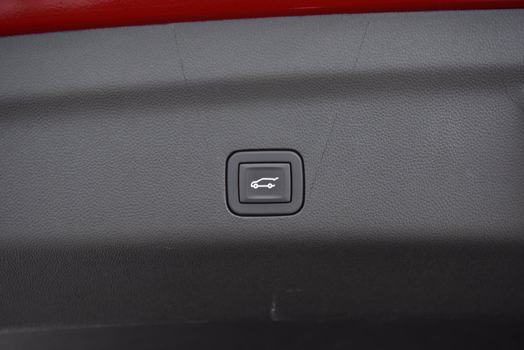 Used 2025 Chevrolet Tahoe Premier AWD/4WD image 27