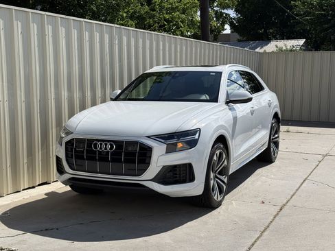 Used 2019 Audi Q8 Premium Plus AWD/4WD image 9