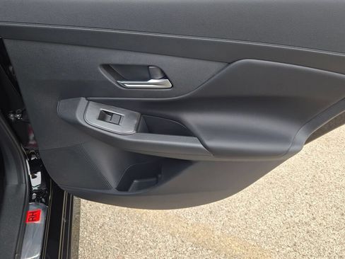 Used 2026 Nissan Sentra SR w/ SR Premium Package FWD image 9