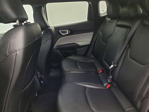 Used 2025 Jeep Compass Limited AWD/4WD image 18