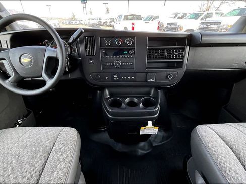 New 2024 Chevrolet Express 4500 4500 Series w/ Power Convenience Package image 5