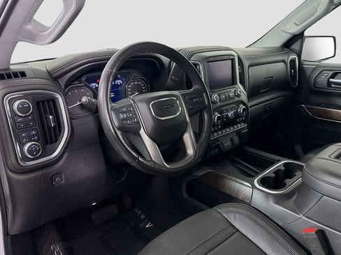 Used 2022 GMC Sierra 1500 Denali w/ Denali Premium Package AWD/4WD image 10