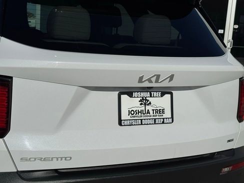 Used 2023 Kia Sorento X-Line EX image 10