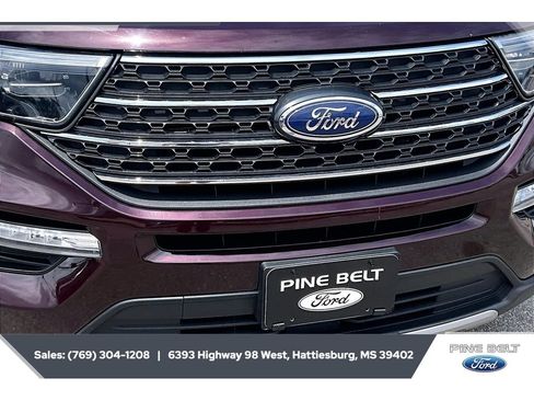 Used 2022 Ford Explorer XLT w/ Equipment Group 202A AWD/4WD image 25