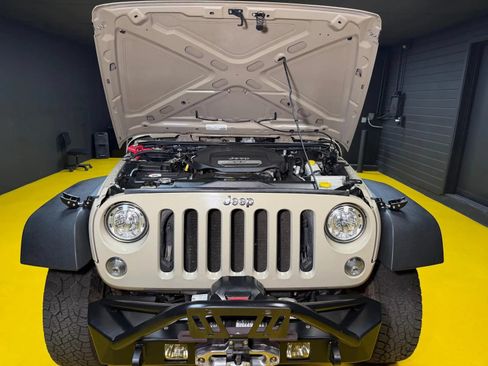 Used 2017 Jeep Wrangler Unlimited Sport w/ Quick Order Package 23S AWD/4WD image 36