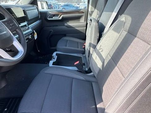 New 2026 GMC Sierra 1500 Elevation image 15