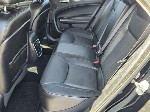 Used 2022 Chrysler 300 Touring L w/ Popular Equipment Group image 8