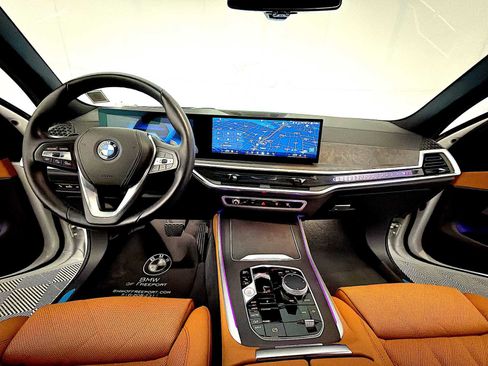Certified 2024 BMW X5 xDrive50e w/ Premium Package image 16