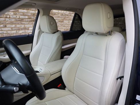 Used 2022 Mercedes-Benz GLE 350 GLE 350 SUV w/ Premium Package image 16